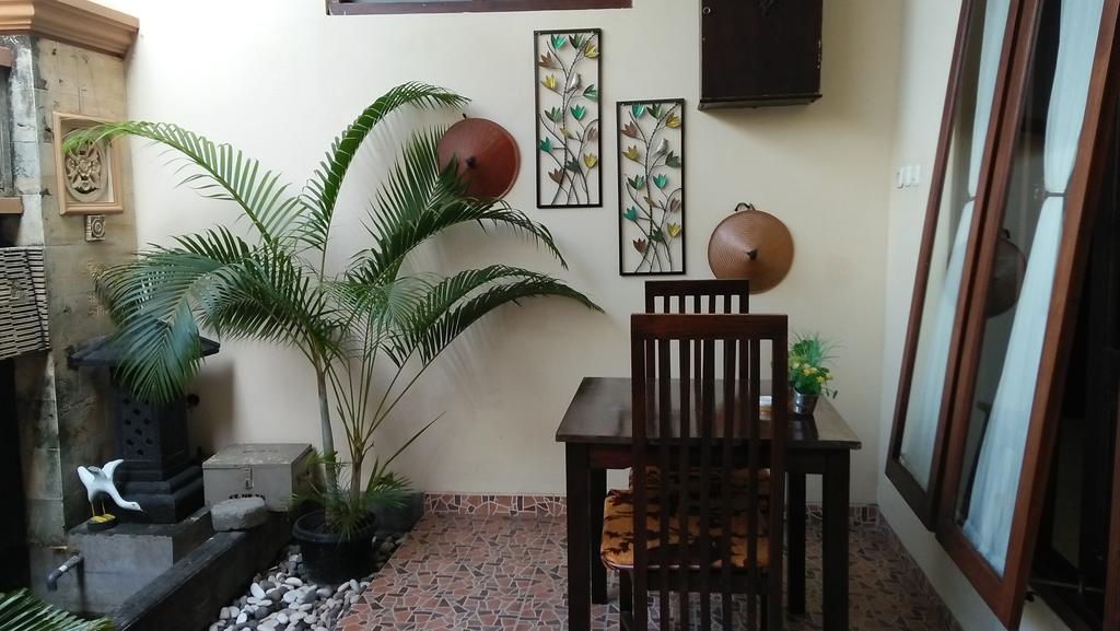 Roemah Canting Homestay Yogyakarta Exterior photo